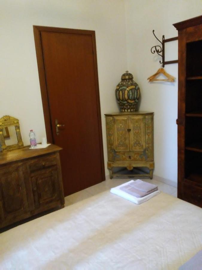 Affittacamera Pavia L&T Bagian luar foto